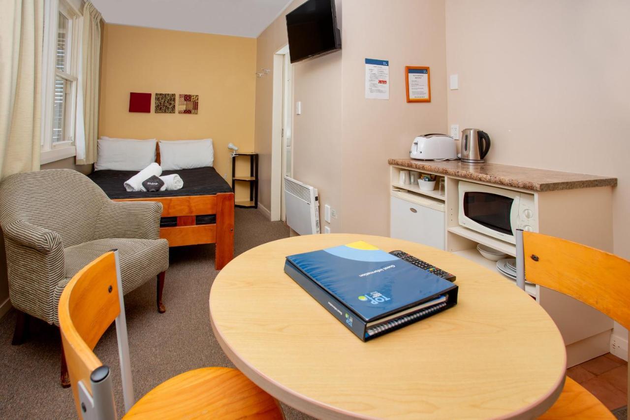 Queenstown Top 10 Holiday Park Exterior foto