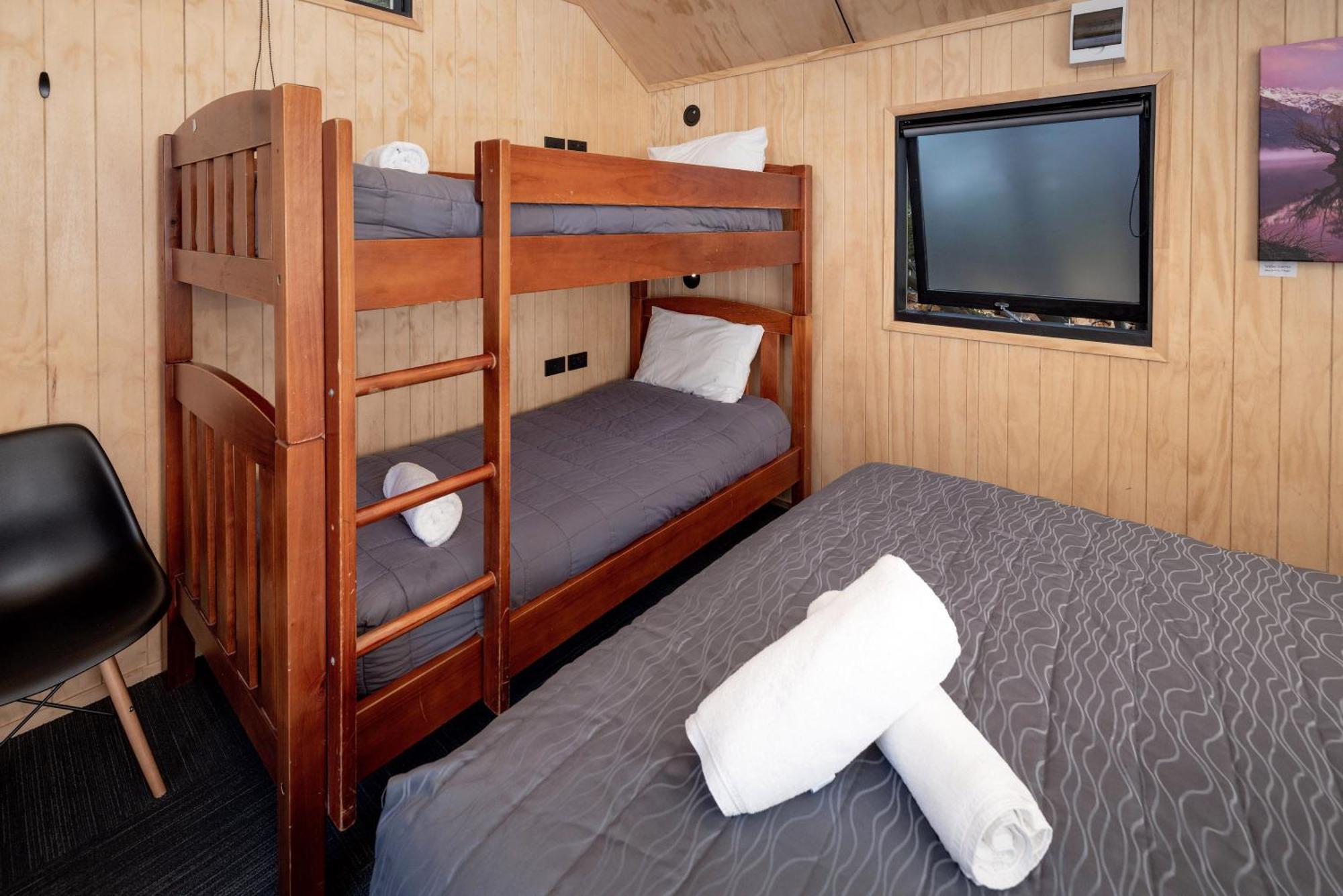 Queenstown Top 10 Holiday Park Exterior foto