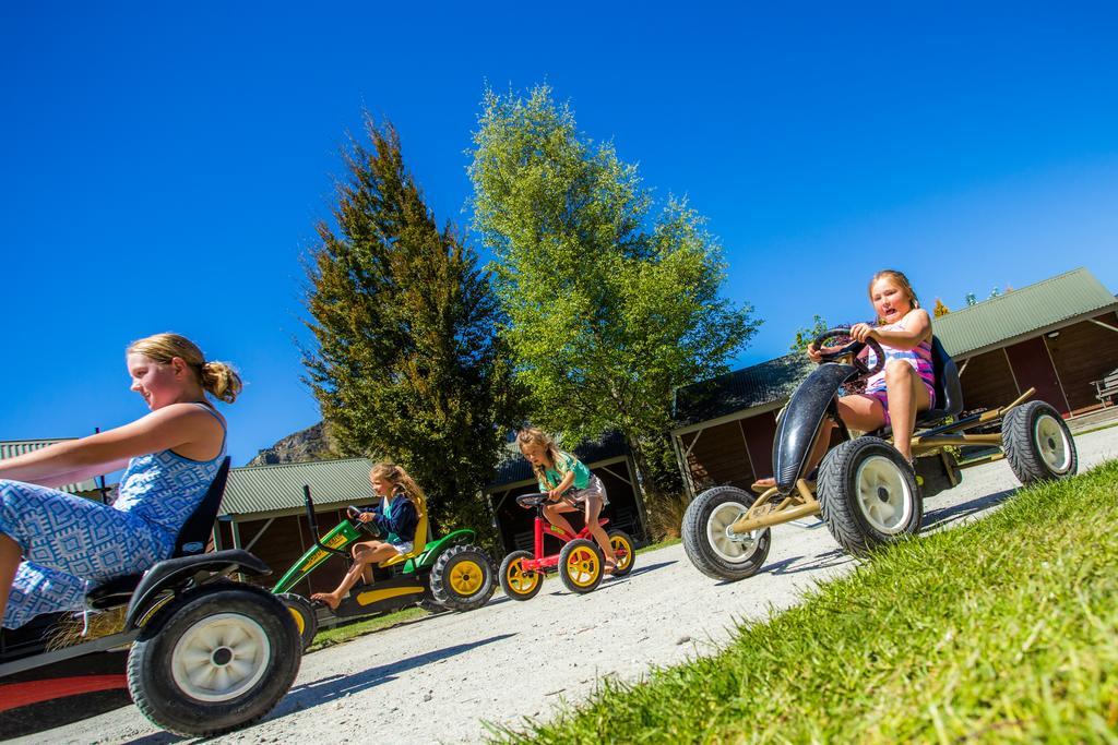 Queenstown Top 10 Holiday Park Exterior foto